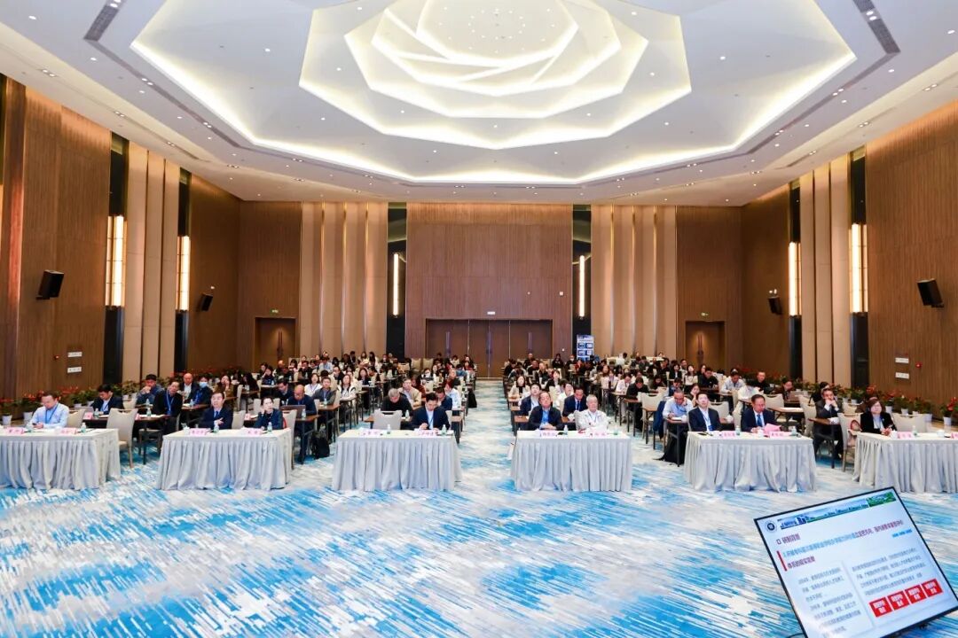 2025融合共贏 綠色包裝產(chǎn)教融合創(chuàng)新大會(huì)在華商隆重召開(kāi)